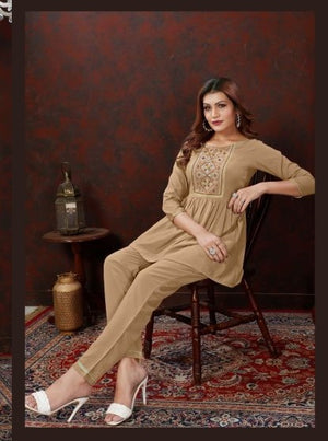 Moksh Karigiri D No 836 Maaza Cotton Handworked Co-Ord Set
