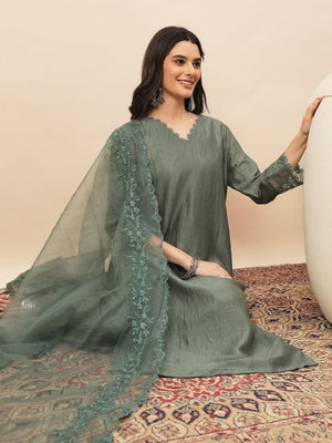 Amrah Wholesale Navya Kurti 324 Silk Blend Kurti Set