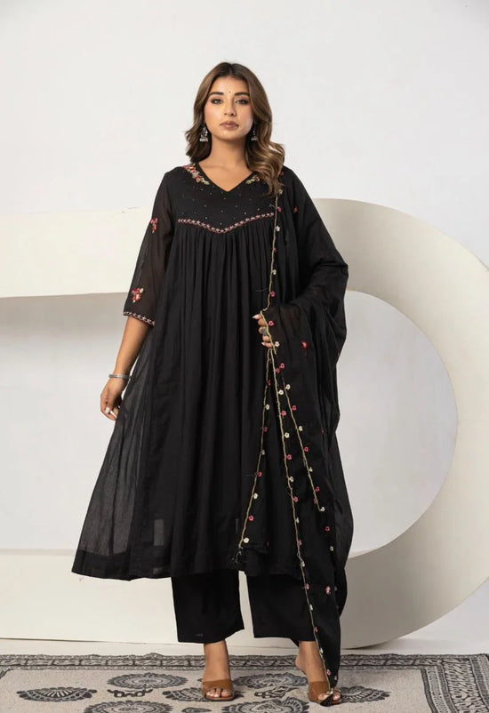 Amrah Wholesale Naisha K 1391 Mul Cotton Suit