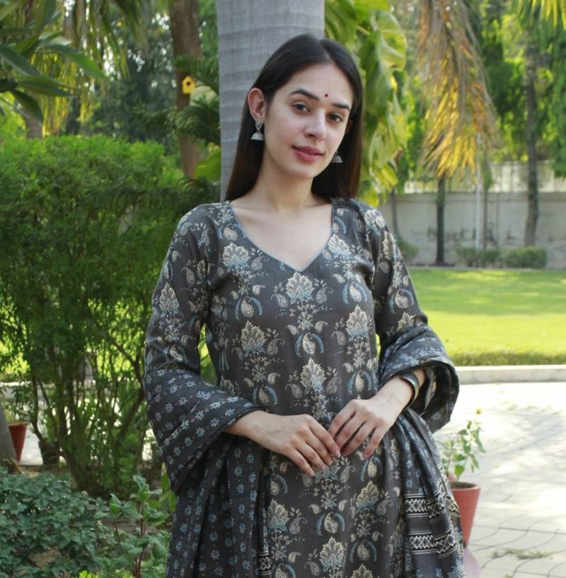 Dhruvi 333