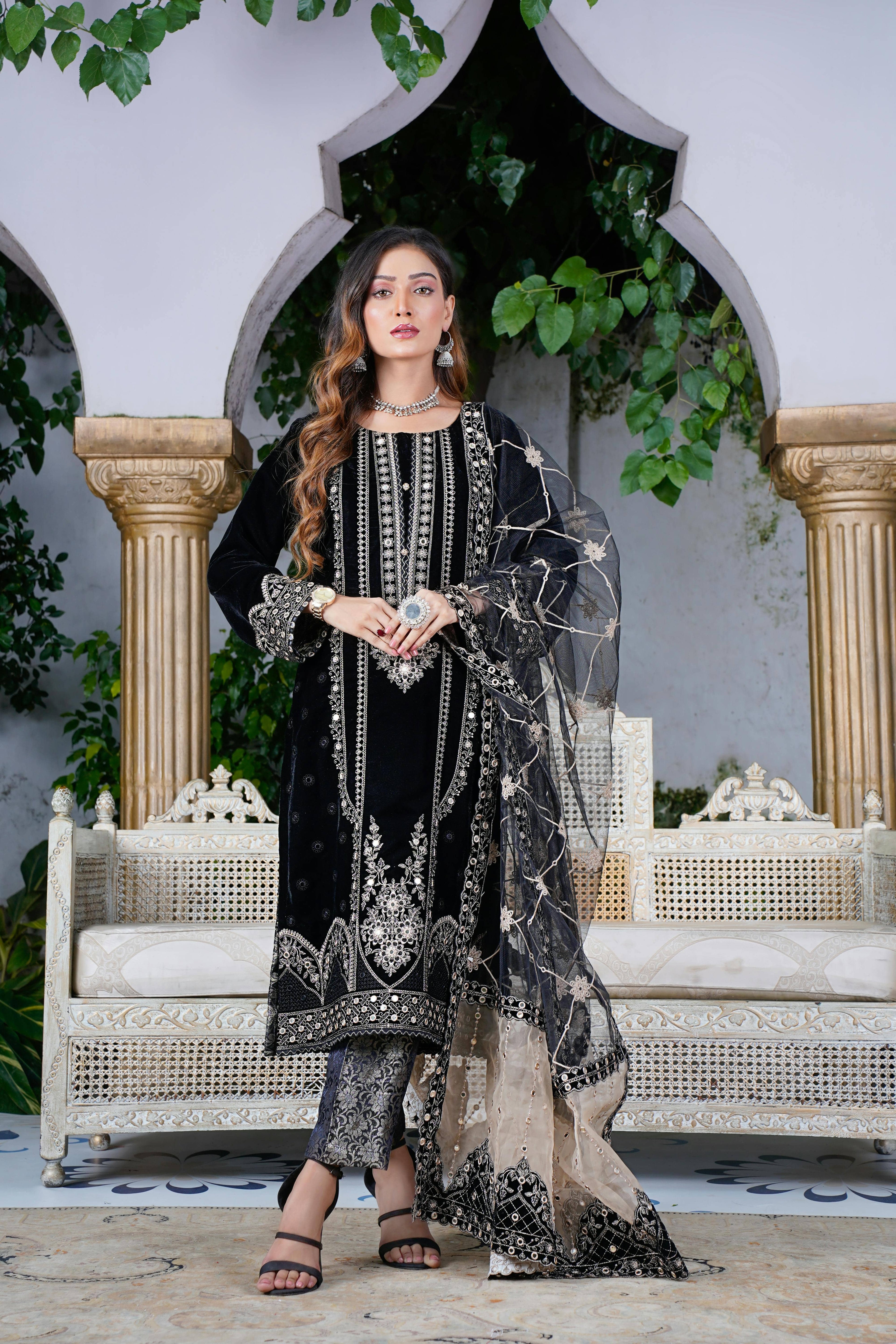 Pakistani Suits Collection