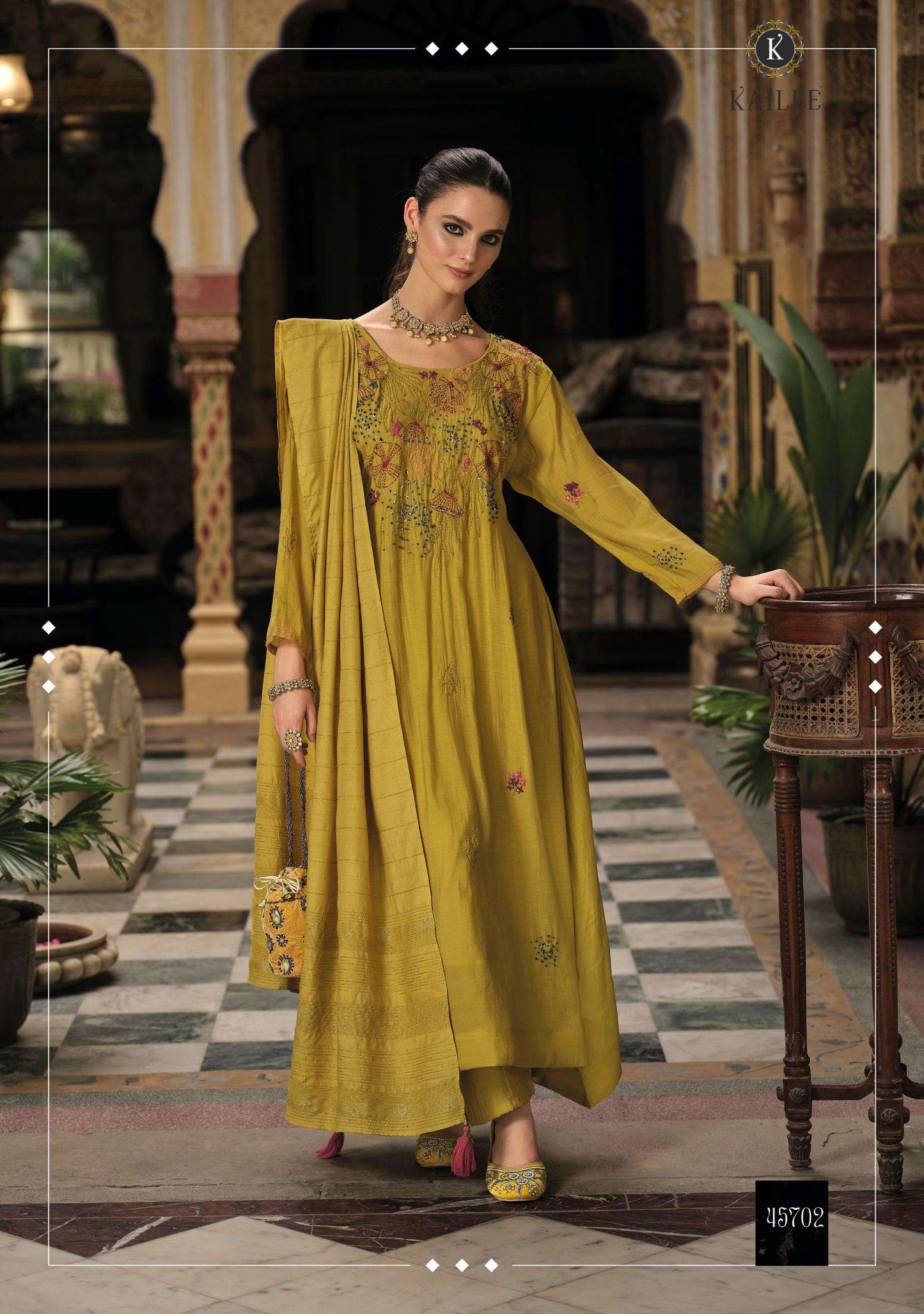 Kailee Fashion Meher