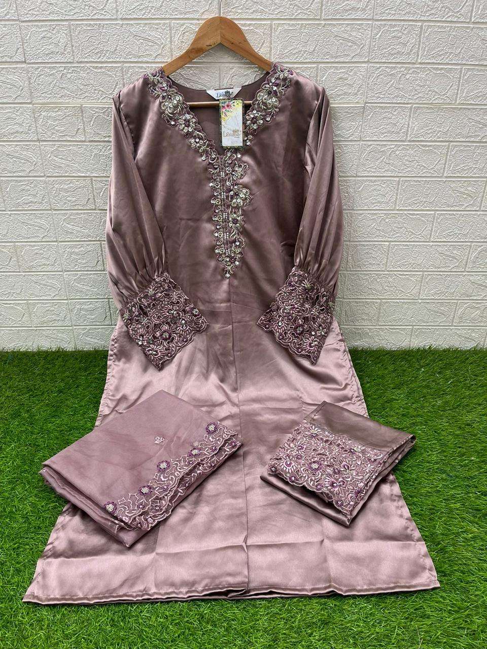 LAXURIA TRENDZ 1491 (4 Pcs)