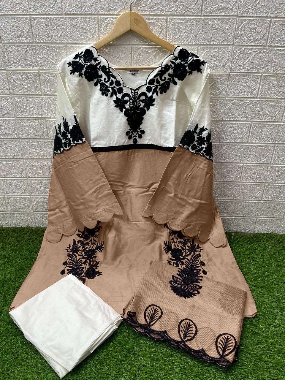 Laxuria Trendz 1539