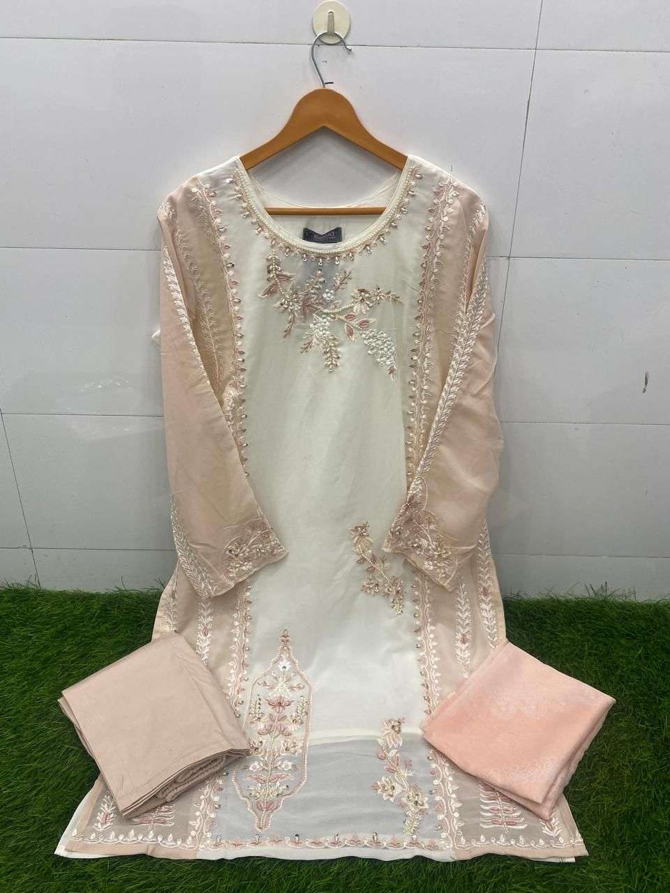 Naimat Fashion Studio Nfs-1122  (4 Pcs)