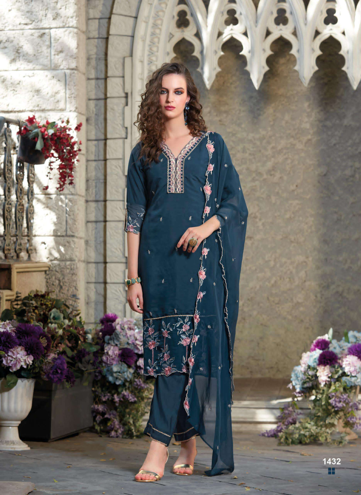 Lady Leela Swaara (6 Pcs)