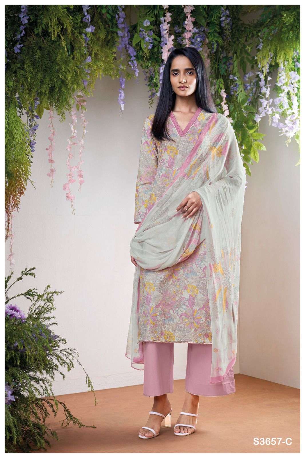 Ganga Fashion Thalira  (4 Pcs)