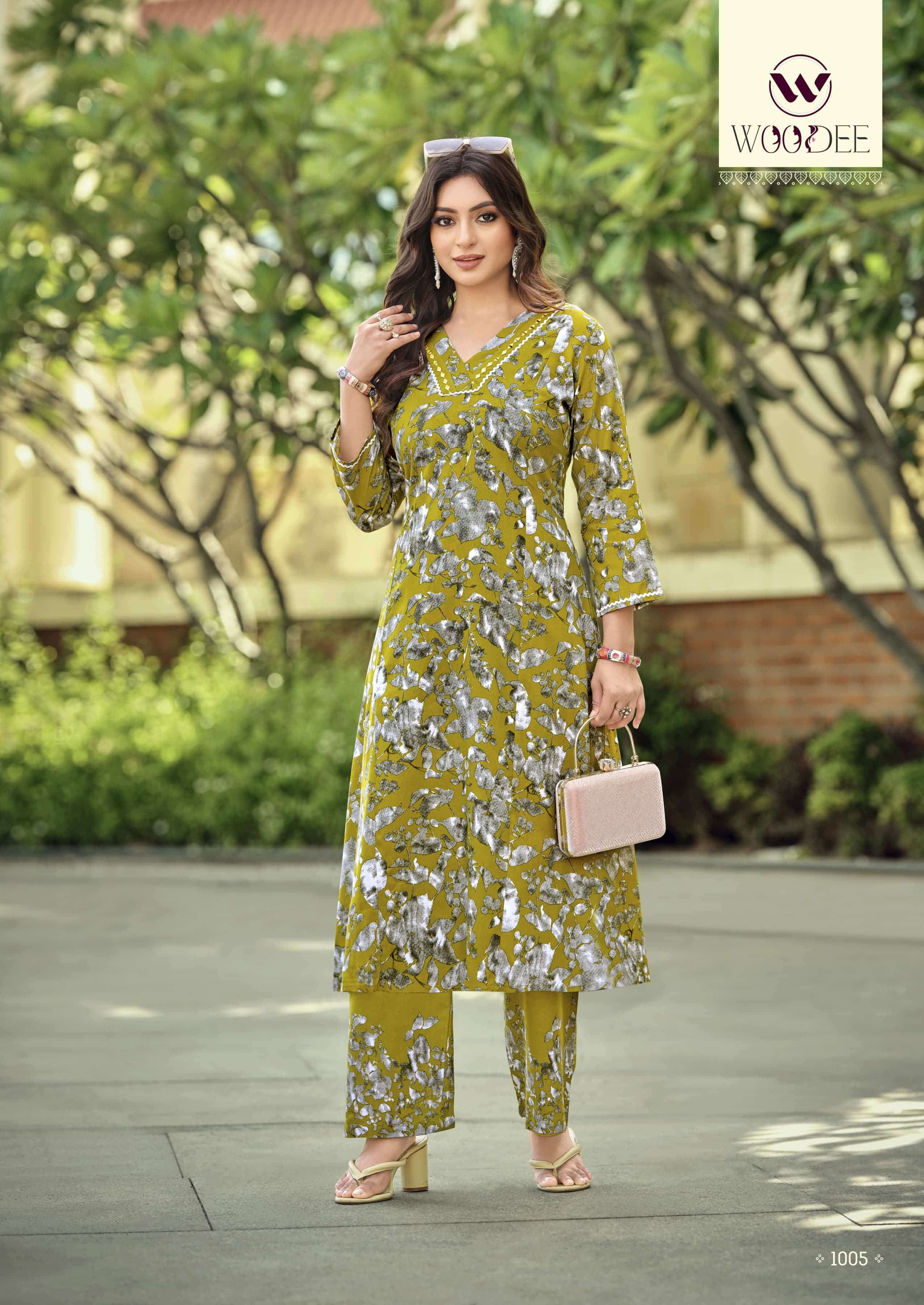 Woodee Pavitra