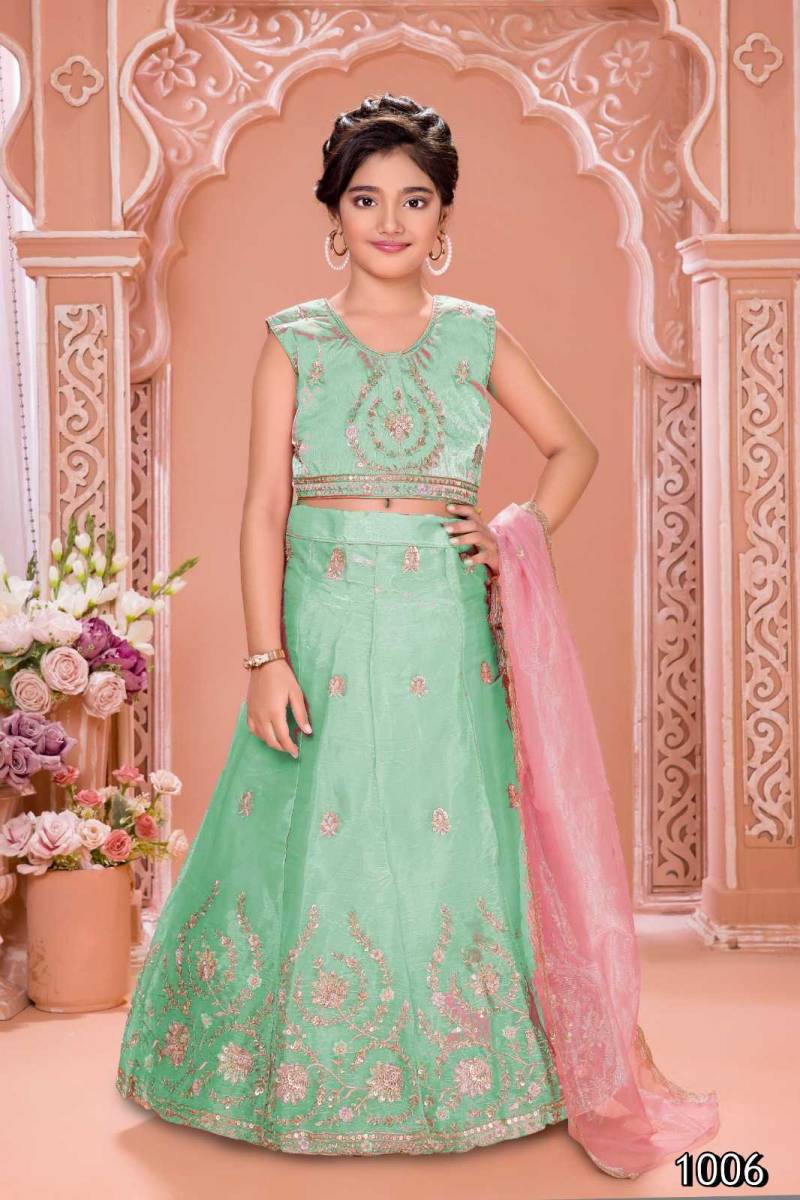 Aarvi Vol 1