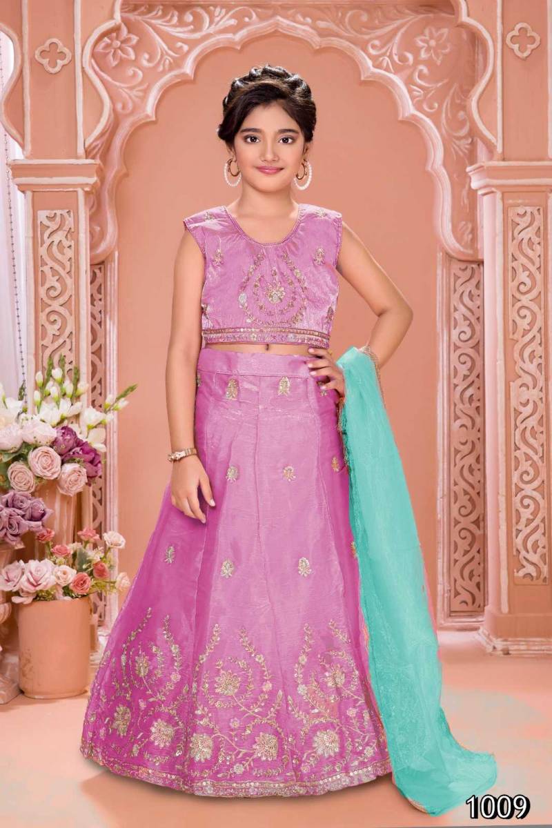 Aarvi Vol 1