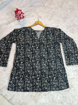 AAWIYA RJ - 32 Muslin Kurti - Amrah Wholesale
