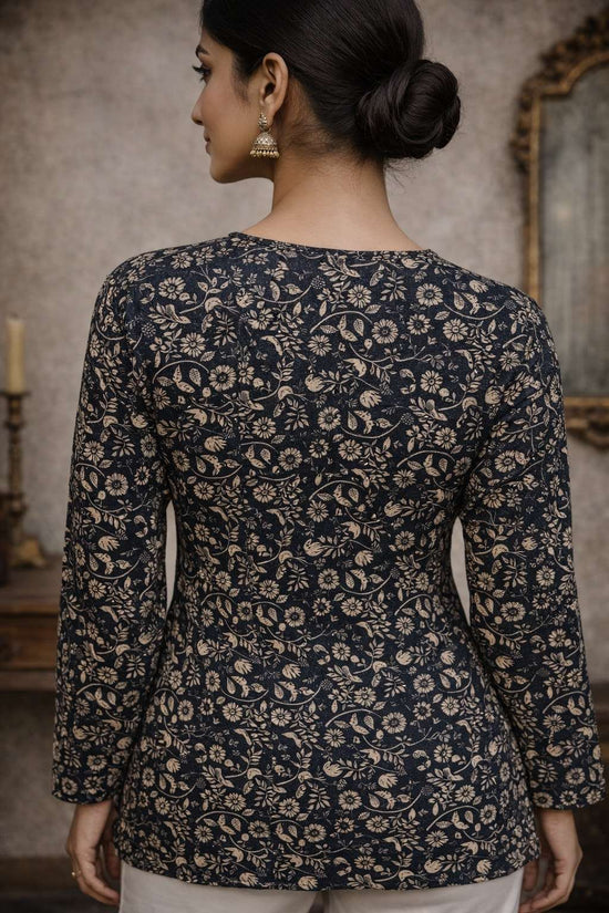 AAWIYA RJ - 32 Muslin Kurti - Amrah Wholesale