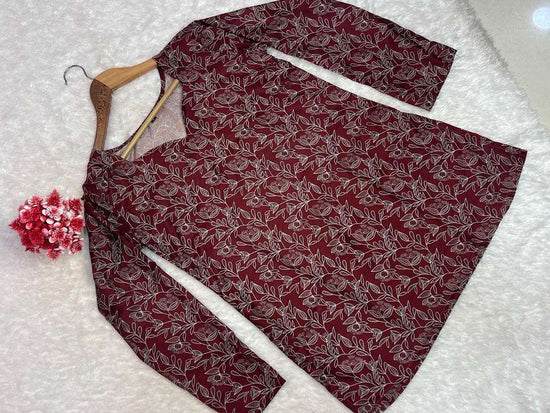 Aawiya RJ-33 Muslin Printed Kurti