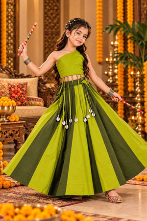 AAWIYA SIYA VOL-40 Roman Silk Kids Navratri Lehenga