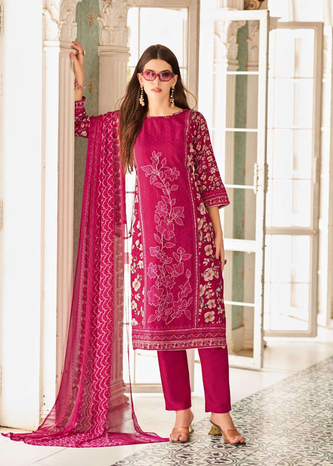 Alok Suit Moga