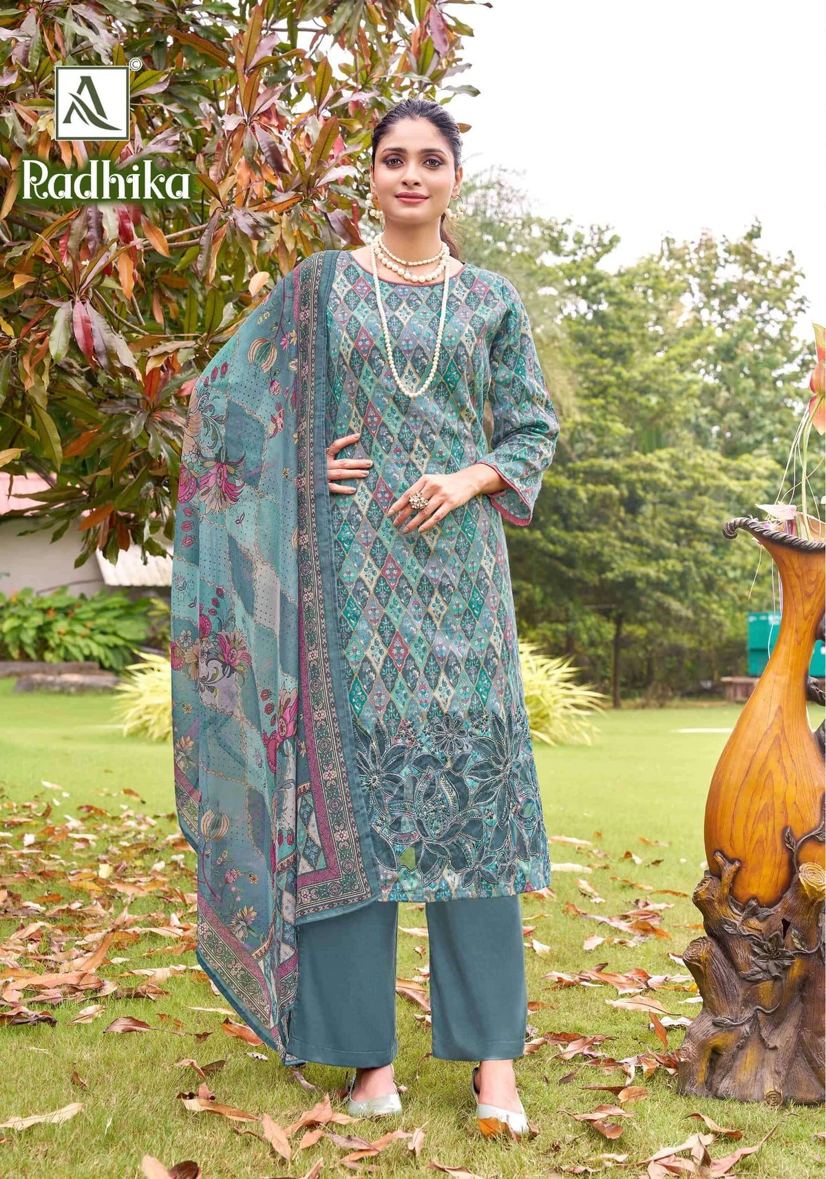 Alok Suit Radhika
