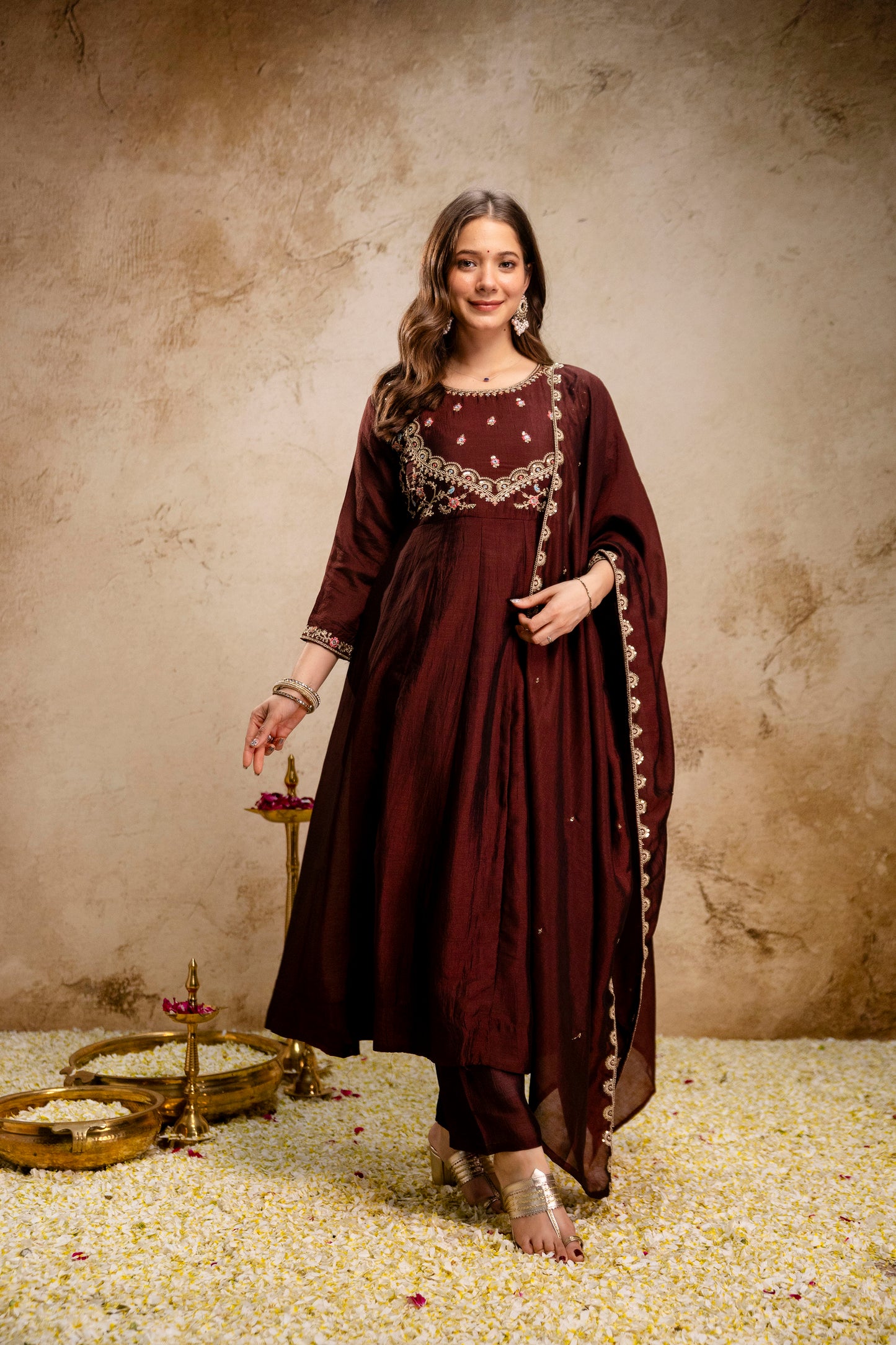 Amrah Wholesale Aravibhuti 01 Vichitra Silk Kurti Pant Dupatta Set