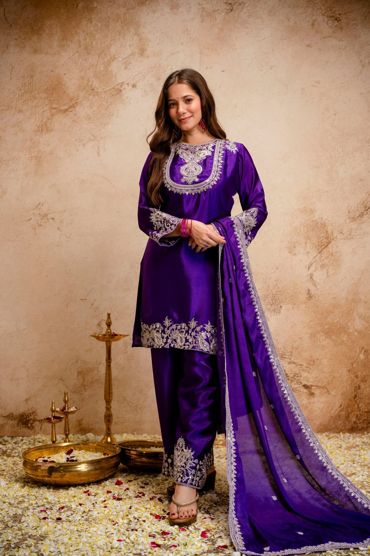 Amrah Devsuhani 01 Chinon Embroidered Kurti Pant Dupatta Set - Amrah Wholesale
