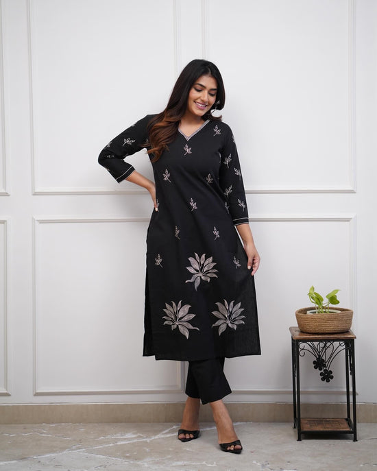 Amrah Wholesale Dhruvi 451 Cotton Kurti Pant Set