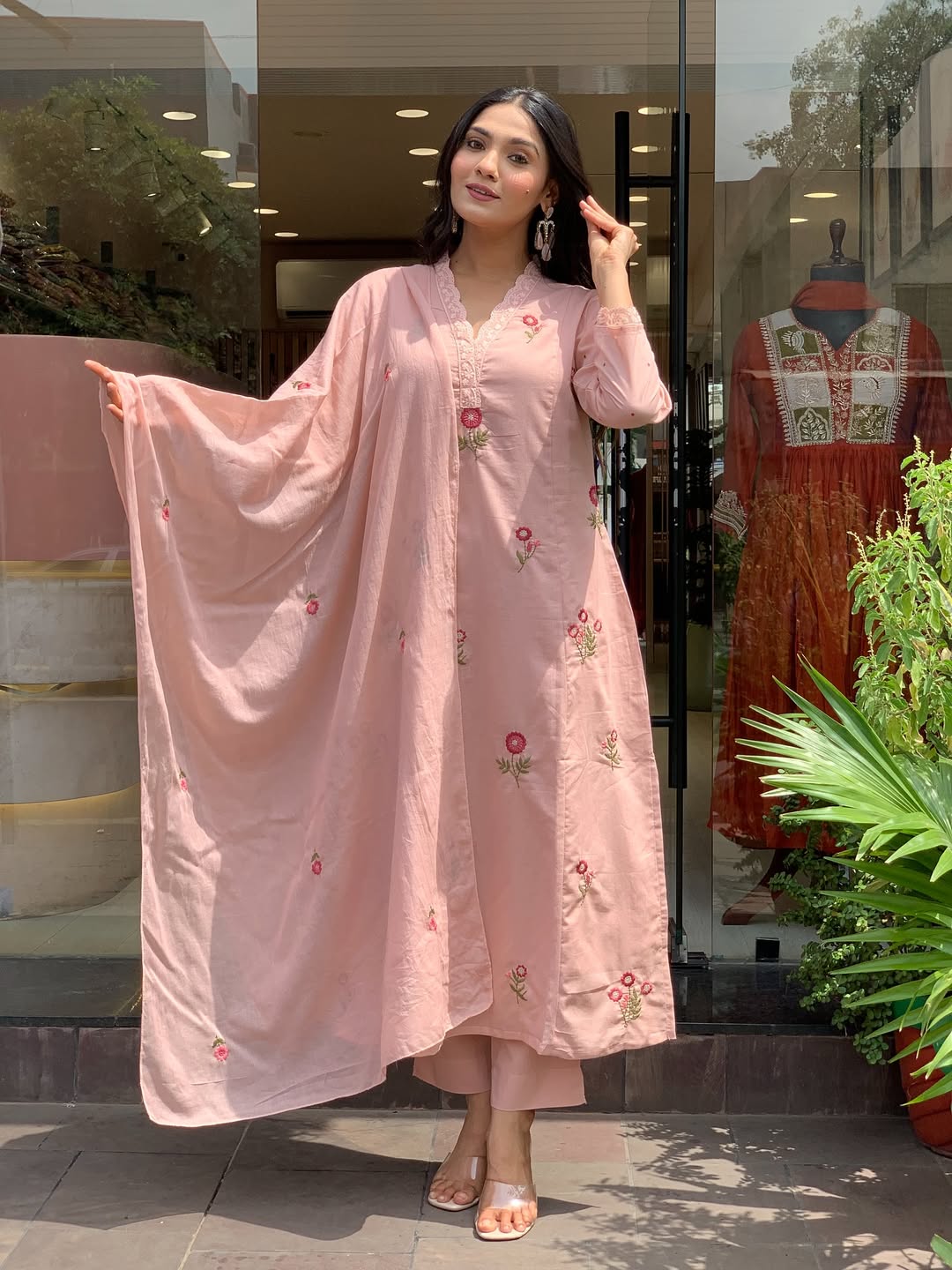 Amrah Dhunidhi 01 Chanderi Embroidered Kurti Pant Dupatta Set