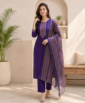 Amrah Emily 17 And 21 Rayon Slub Kurti Pant Dupatta Set