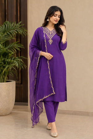 Amrah Emily 31 And 32 Slub Rayon Embroidered Kurti Pant Dupatta Set