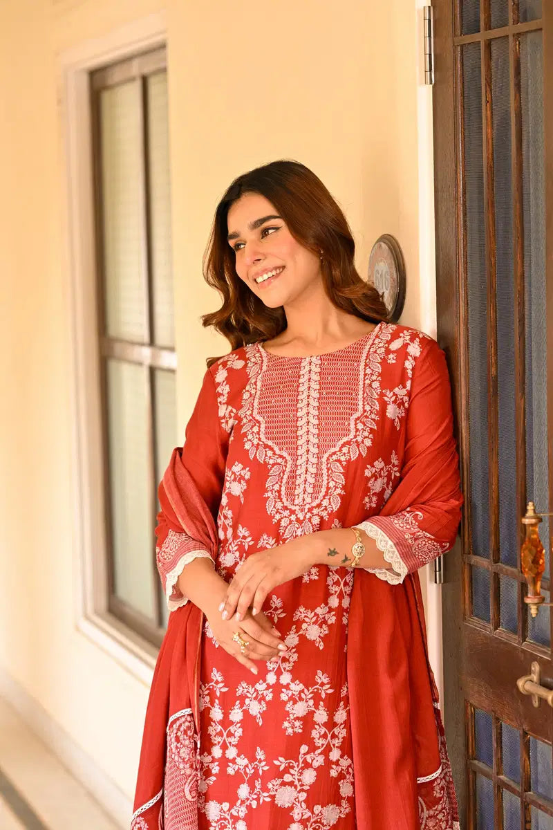 Inaya 01
