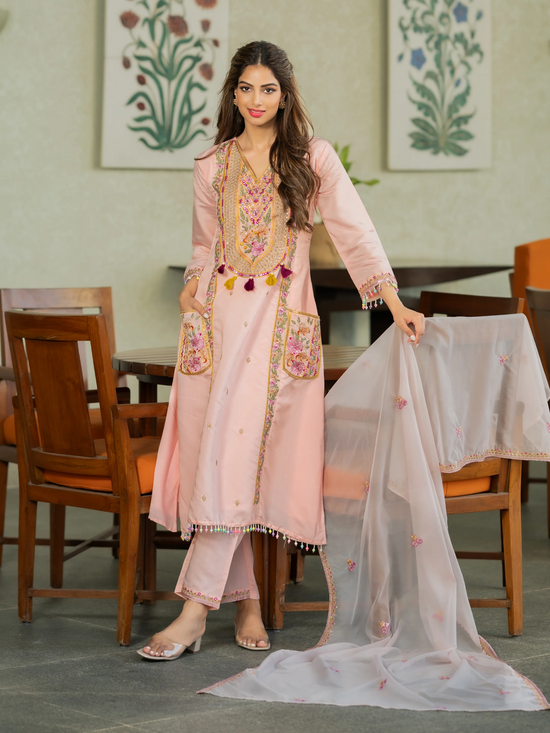 Amrah Indira 01 PV Chanderi Kurti Pant Dupatta Set