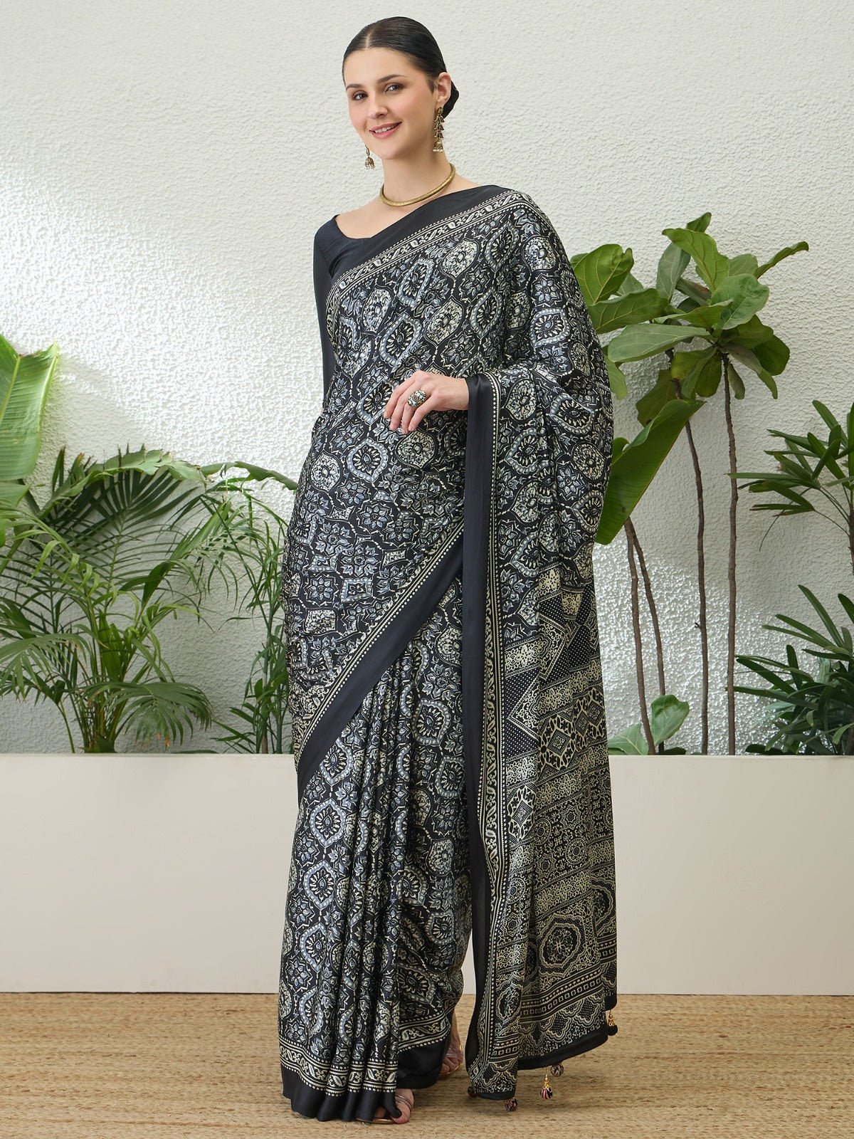 Amrah Wholesale Lux Vol 32 Semi Modal Saree - Amrah Wholesale
