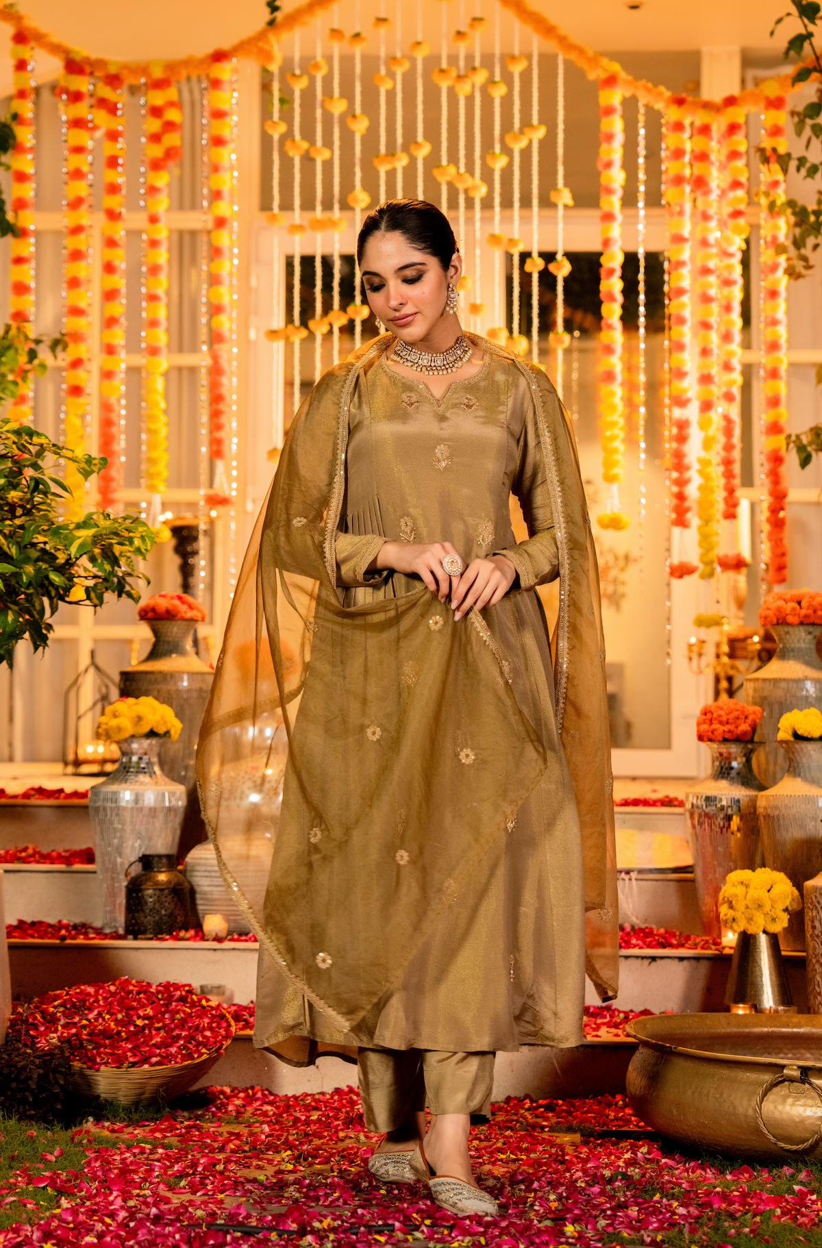 Amrah Mukti 99 Shimmer Chanderi Silk Kurti Pant Dupatta Set