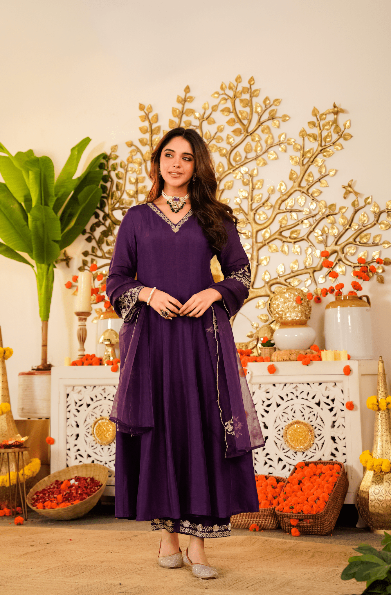 Amrah Mv 650 Viscose Chanderi Embroidered Kurti Pant Dupatta Set - Amrah Wholesale