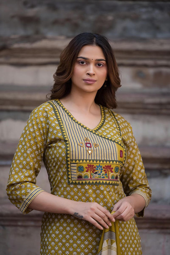 Amrah Naisha K 1091 Pure Cotton Kurti Pant Dupatta Set - Amrah Wholesale