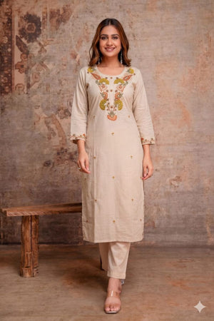 Amrah Naisha K 1467 Cotton Silk Thread Embroidered Kurti Pant Dupatta Set
