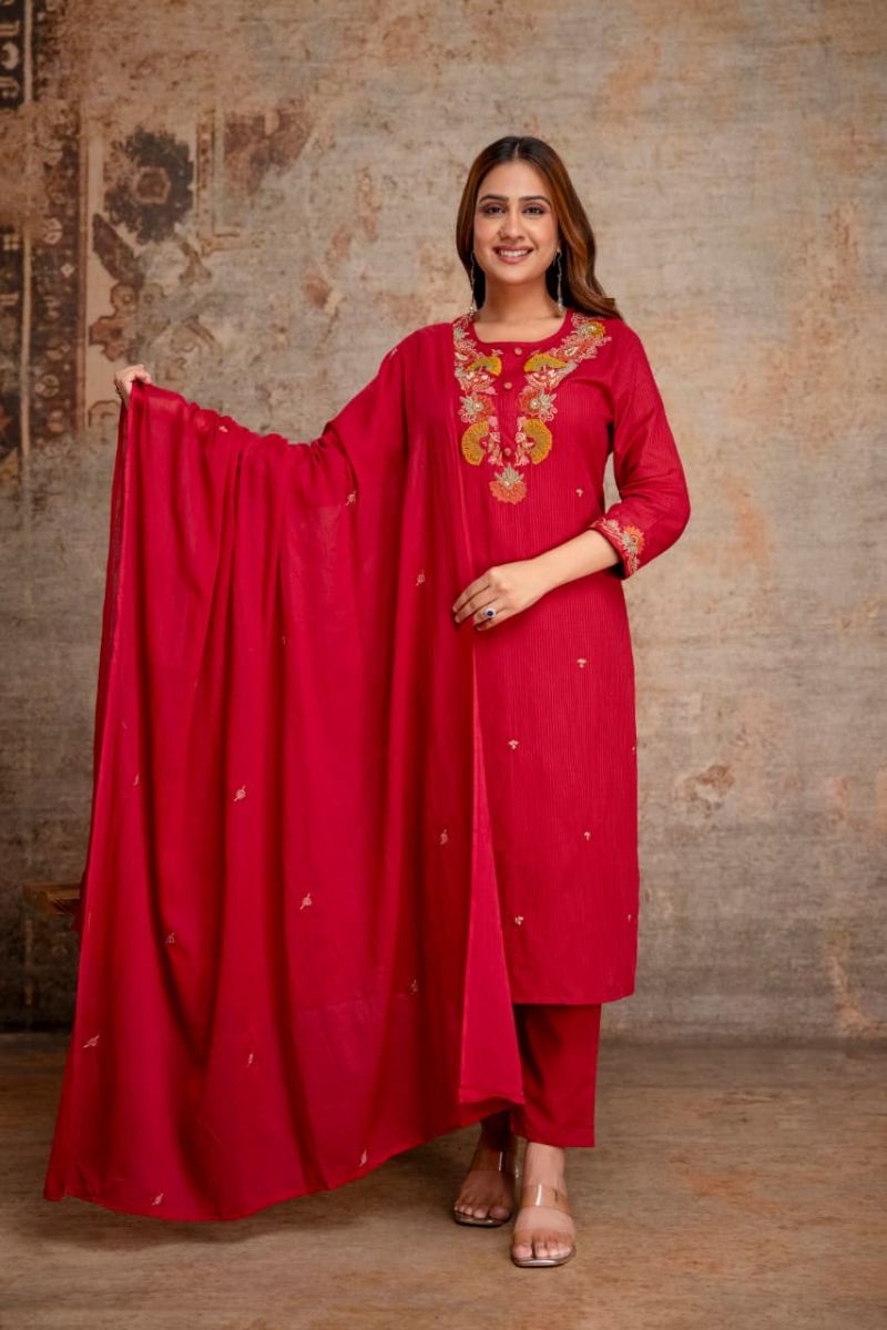Amrah Naisha K 1467 Cotton Silk Thread Embroidered Kurti Pant Dupatta Set