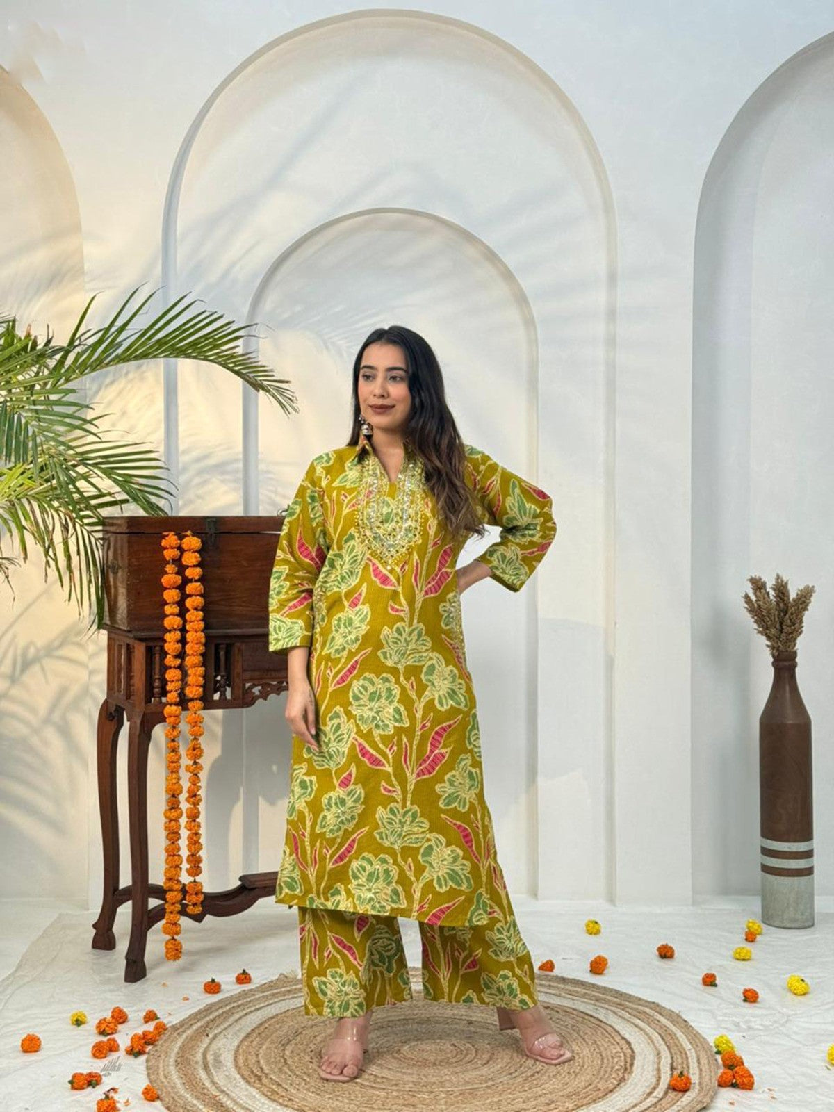 Naisha K 584
