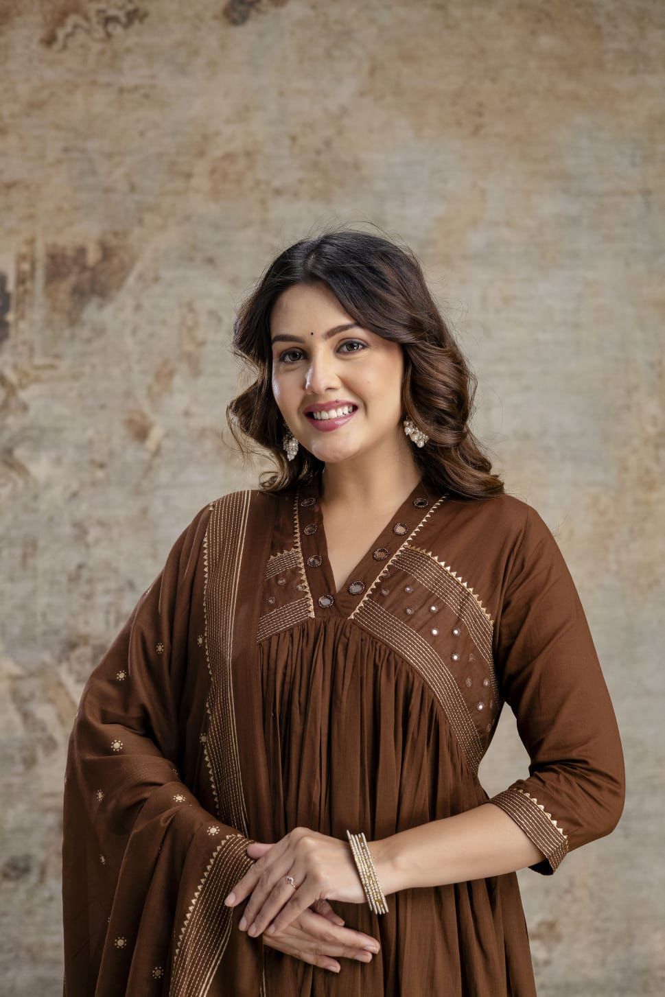 Naisha K 589