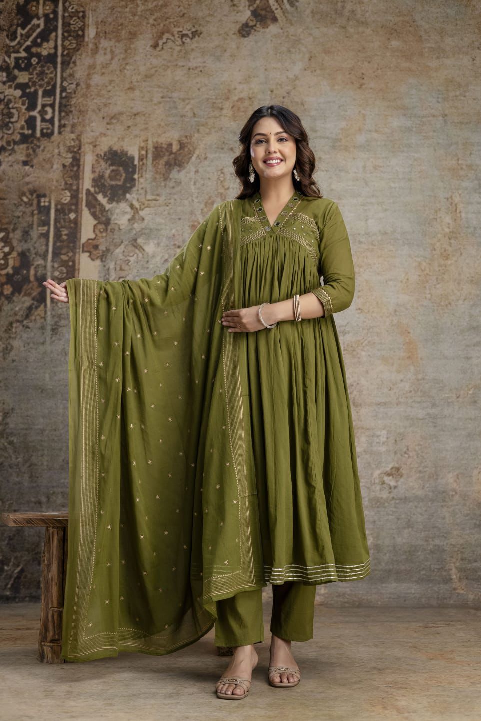 Naisha K 589
