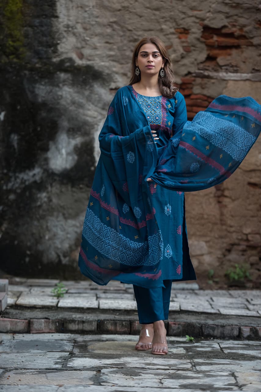 Naisha K 599