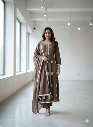 Naisha K 607