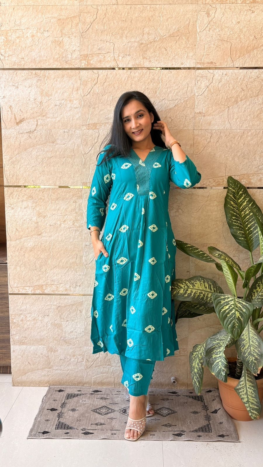 Amrah Naisha K 886 Rayon Kurti Pant Set