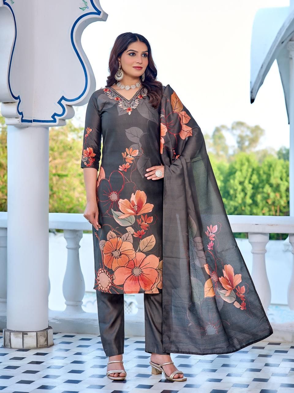 Naisha K 596