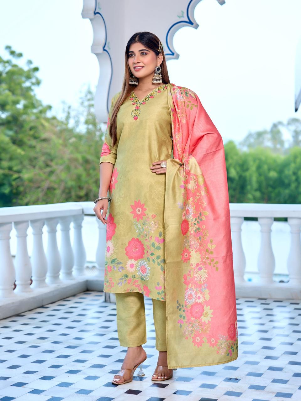 Naisha K 596