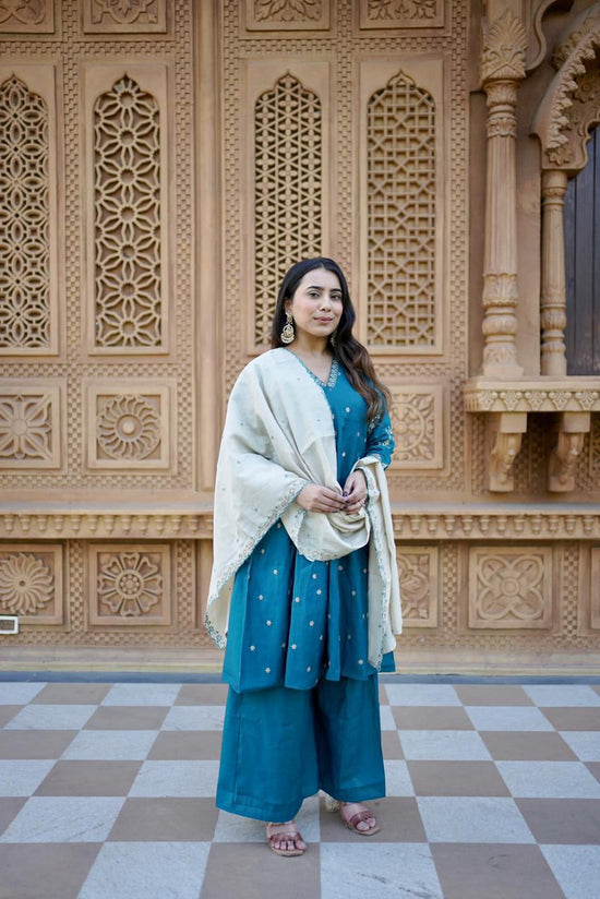 Naisha K 598