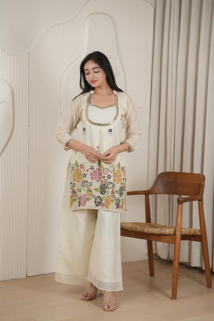Amrah Rd 1126 Cosmos Handwork Kurti Pant Set