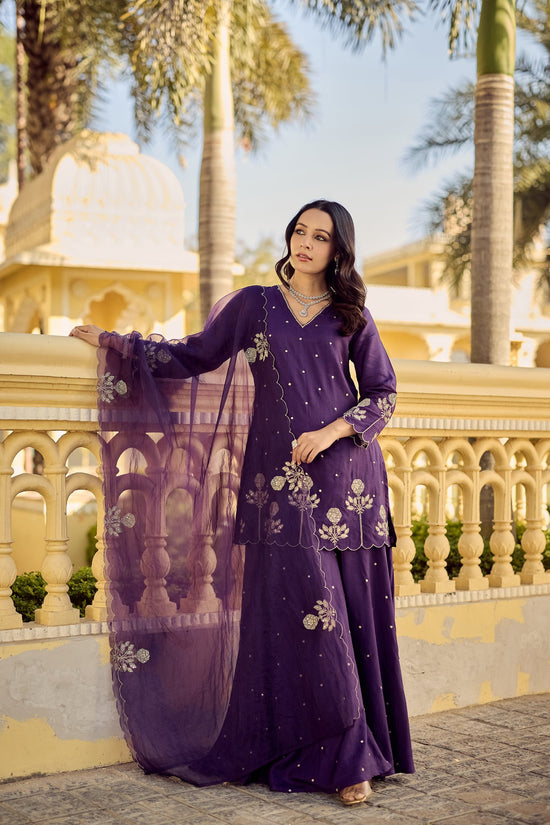 Amrah Satgulabo 01 Chanderi Silk Kurti Pant Dupatta Set