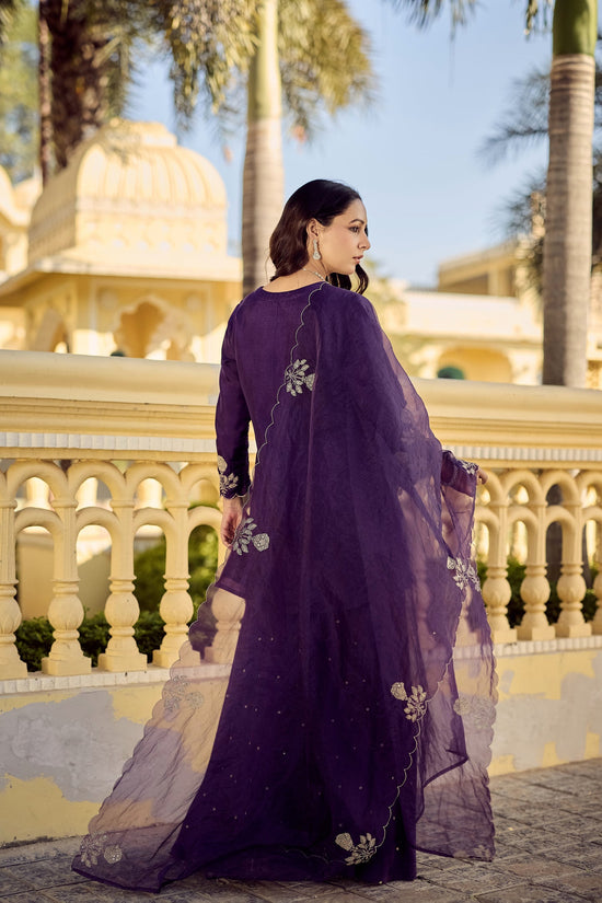 Amrah Satgulabo 01 Chanderi Silk Kurti Pant Dupatta Set