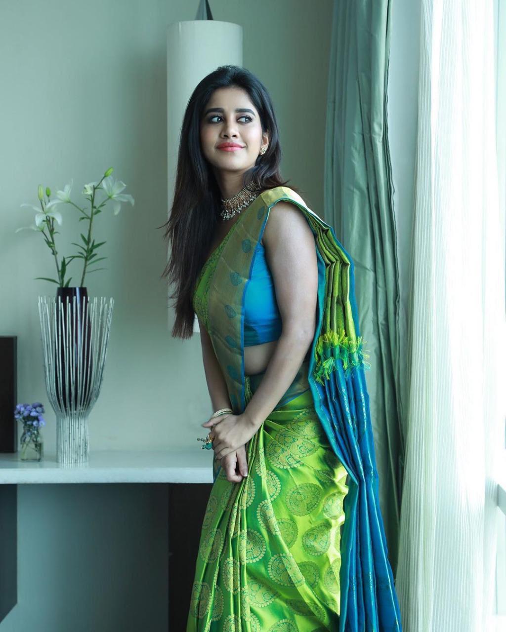 Amrah Soft Silk 4069 Lichi Silk Saree Wholesale