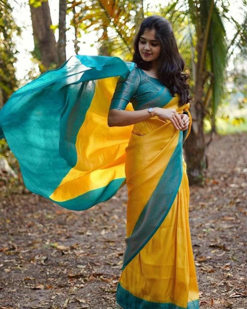 Amrah Soft Silk 5019 Soft Lichi Silk Saree
