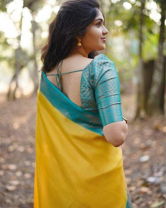 Amrah Soft Silk 5019 Soft Lichi Silk Saree