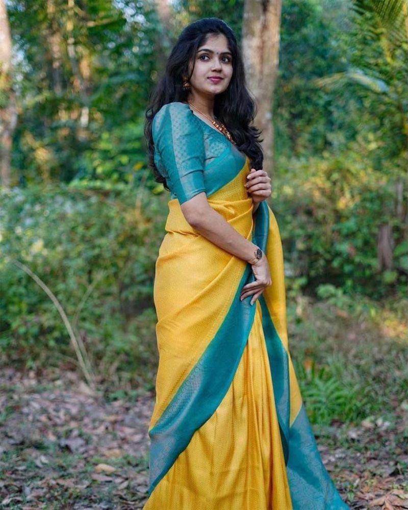 Amrah Soft Silk 5019 Soft Lichi Silk Saree